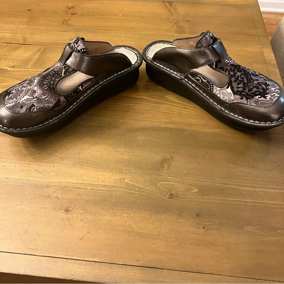 NOT FOR SALE - Picture 7 of 9